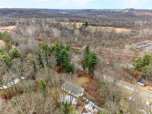 20 Evergreen Dr, Smith, PA 15021
