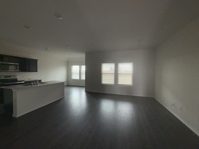 3303 Knoll Drive, Ennis, TX 75119