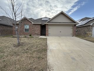 3303 Knoll Drive, Ennis, TX 75119