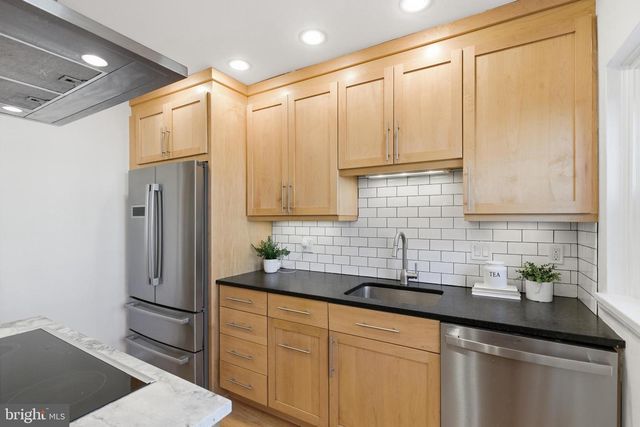 3141 S STAFFORD ST, Arlington, VA 22206