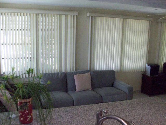 5039 NW 42 Street, Lauderdale Lakes, FL 33319