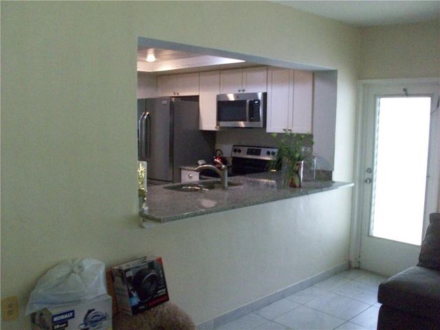 5039 NW 42 Street, Lauderdale Lakes, FL 33319