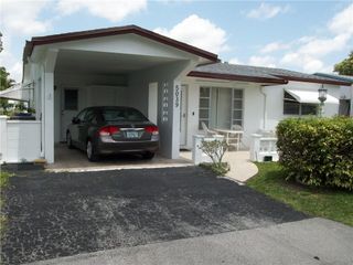 5039 NW 42 Street, Lauderdale Lakes, FL 33319