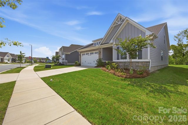 6428 Cambridge Drive, Harrisburg, NC 28075