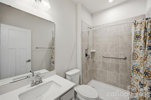 6428 Cambridge Drive, Harrisburg, NC 28075
