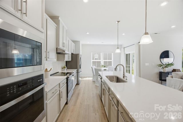 6428 Cambridge Drive, Harrisburg, NC 28075