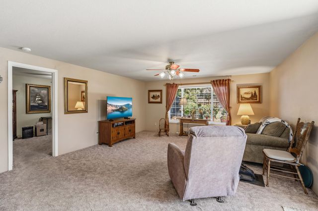 2930 Bailey Avenue, Medford, OR 97504