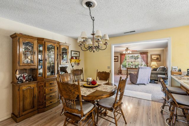 2930 Bailey Avenue, Medford, OR 97504