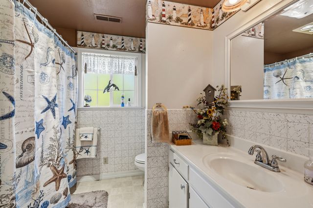 2930 Bailey Avenue, Medford, OR 97504