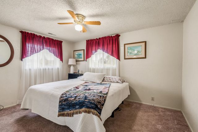 2930 Bailey Avenue, Medford, OR 97504