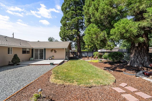2930 Bailey Avenue, Medford, OR 97504