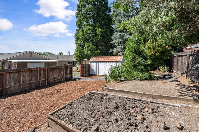2930 Bailey Avenue, Medford, OR 97504