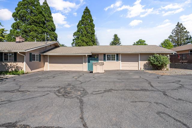 2930 Bailey Avenue, Medford, OR 97504