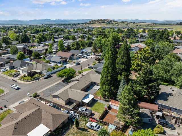 2930 Bailey Avenue, Medford, OR 97504