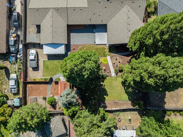2930 Bailey Avenue, Medford, OR 97504