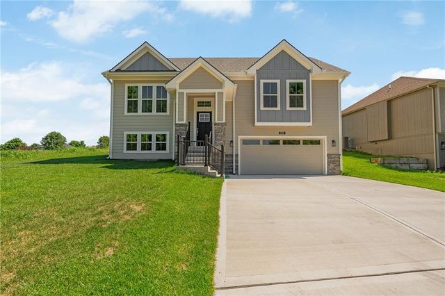 1723 N 92nd Terrace, Kansas City, KS 66112