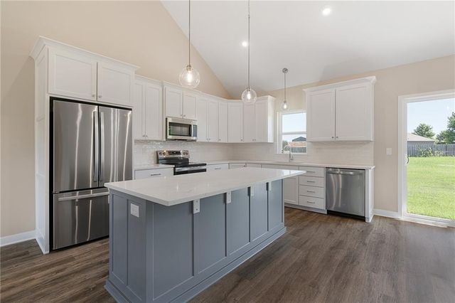 1723 N 92nd Terrace, Kansas City, KS 66112