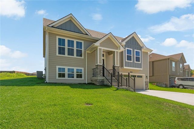 1723 N 92nd Terrace, Kansas City, KS 66112