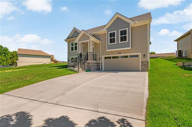 1723 N 92nd Terrace, Kansas City, KS 66112