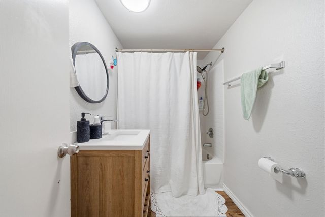 4102 Sherwood Lane 8, Houston, TX 77092