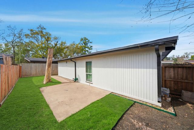 4102 Sherwood Lane 8, Houston, TX 77092