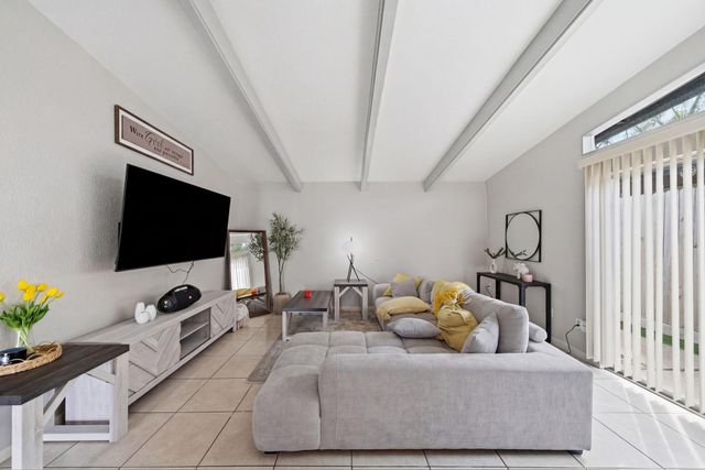 4102 Sherwood Lane 8, Houston, TX 77092
