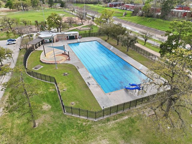 4102 Sherwood Lane 8, Houston, TX 77092