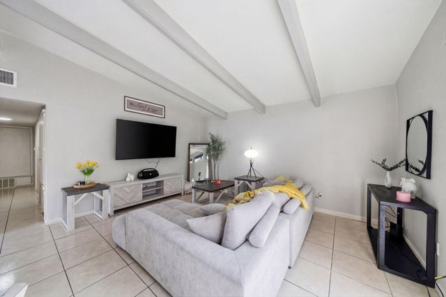 4102 Sherwood Lane 8, Houston, TX 77092