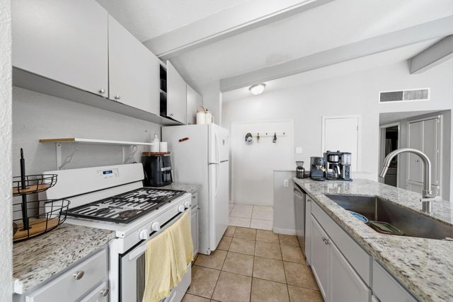 4102 Sherwood Lane 8, Houston, TX 77092