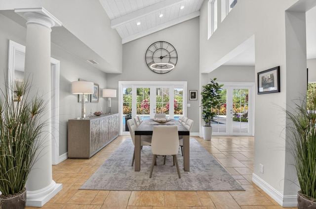 4911 Pineview Circle, Delray Beach, FL 33445