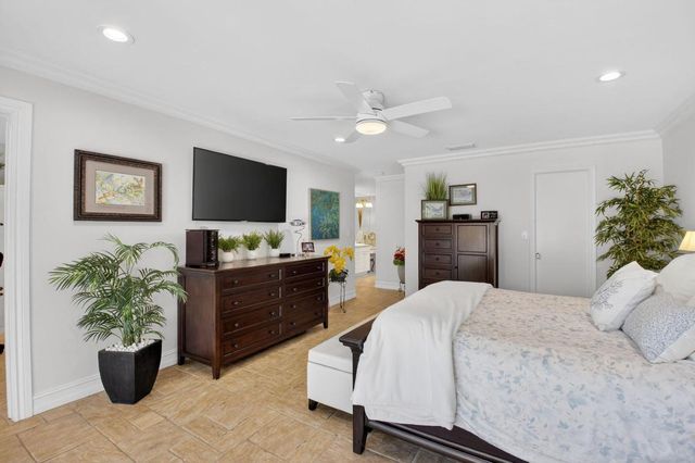 4911 Pineview Circle, Delray Beach, FL 33445