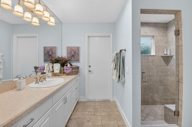 4911 Pineview Circle, Delray Beach, FL 33445