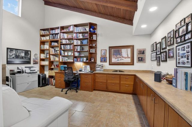 4911 Pineview Circle, Delray Beach, FL 33445