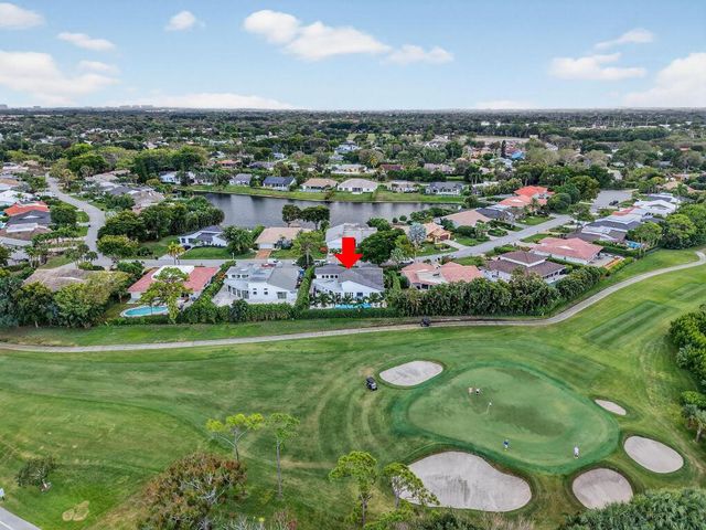 4911 Pineview Circle, Delray Beach, FL 33445