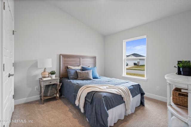 8223 HELMSLEY Boulevard, Jacksonville, FL 32219