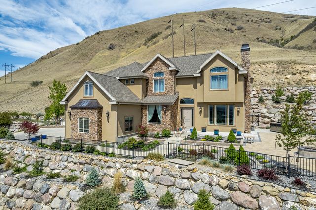 2543 E 700 S, Springville, UT 84663
