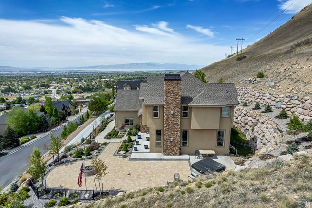 2543 E 700 S, Springville, UT 84663