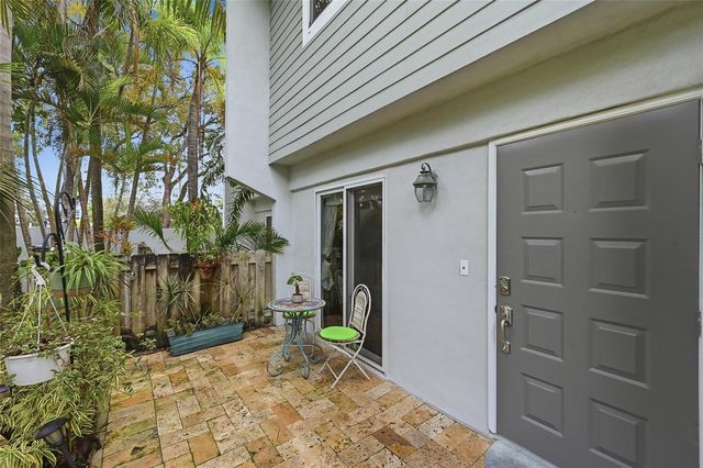 705 NE 1st Street 2, Fort Lauderdale, FL 33301