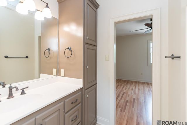 11845 Villa Creek, Baton Rouge, LA 70810