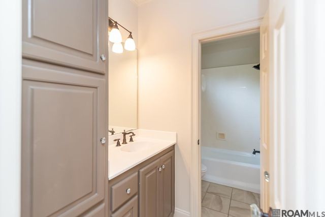 11845 Villa Creek, Baton Rouge, LA 70810