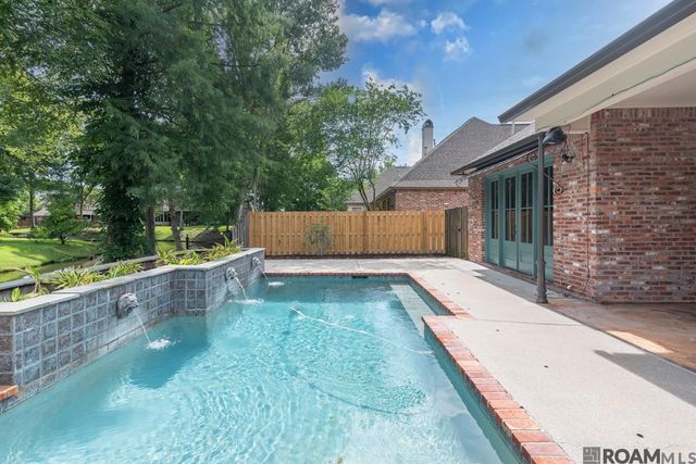 11845 Villa Creek, Baton Rouge, LA 70810