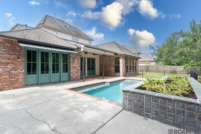 11845 Villa Creek, Baton Rouge, LA 70810