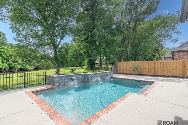 11845 Villa Creek, Baton Rouge, LA 70810