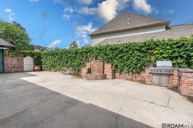 11845 Villa Creek, Baton Rouge, LA 70810