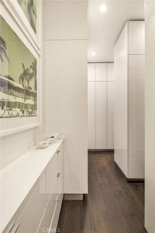 704 Nyes Place, Laguna Beach, CA 92651