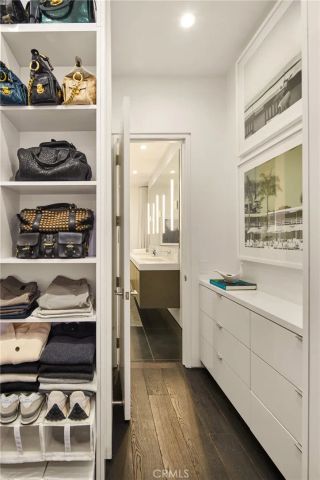 704 Nyes Place, Laguna Beach, CA 92651