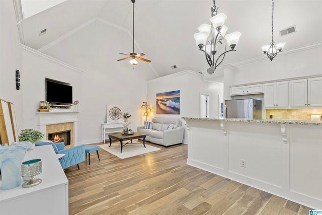 3927 River Pointe Ln Unit 5, Vestavia Hills, AL 35216