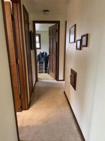 553 DELWICHE ROAD, Green Bay, WI 54302
