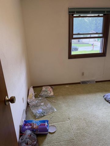 553 DELWICHE ROAD, Green Bay, WI 54302
