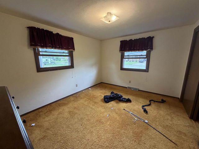 553 DELWICHE ROAD, Green Bay, WI 54302